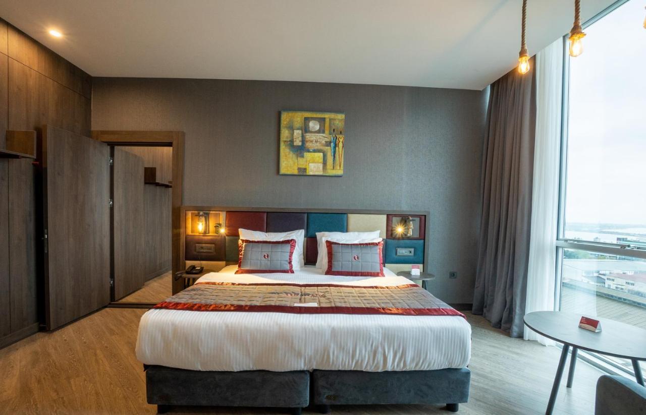 Ramada Encore By Wyndham Istanbul Avcilar エクステリア 写真