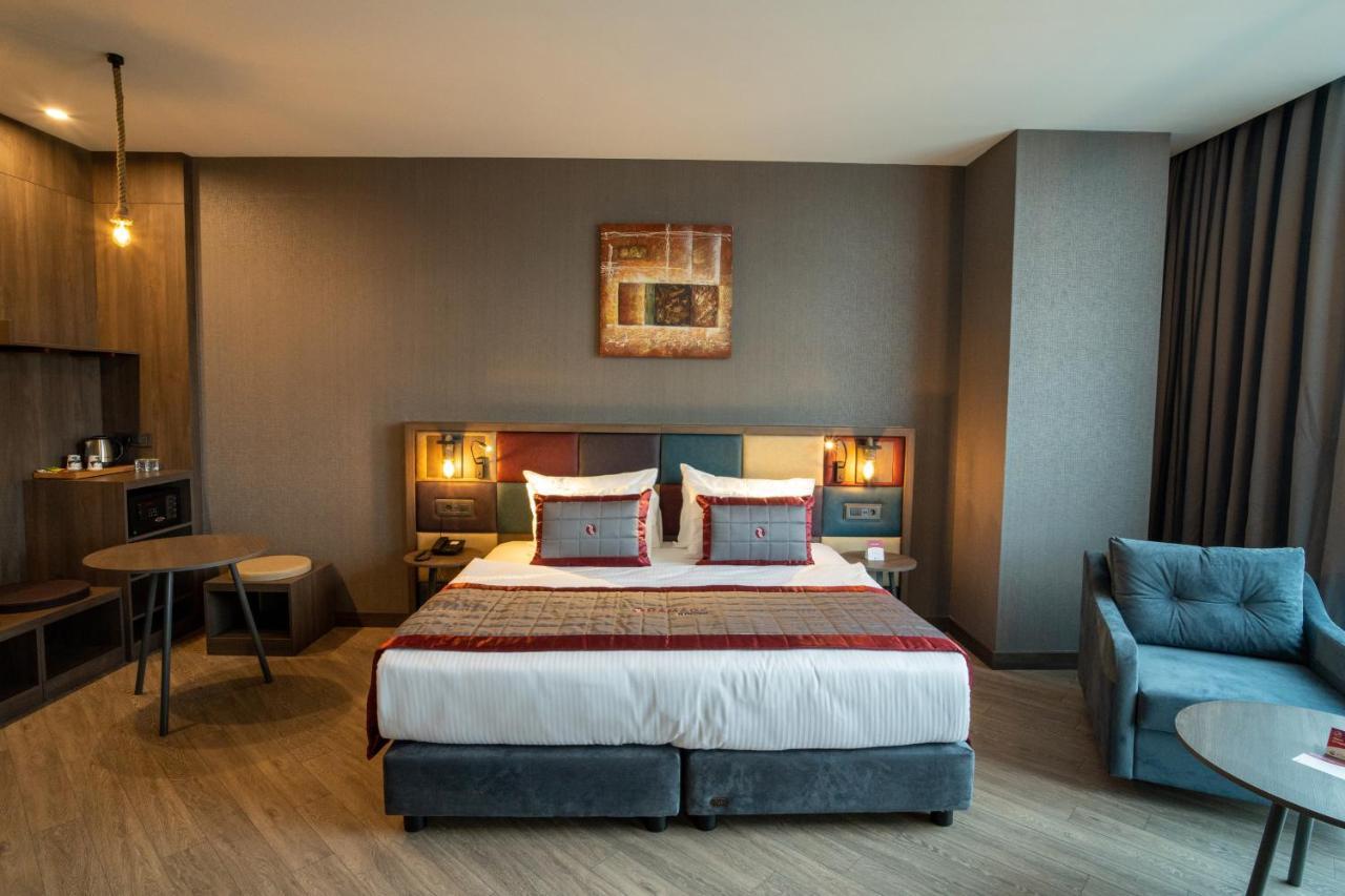 Ramada Encore By Wyndham Istanbul Avcilar エクステリア 写真