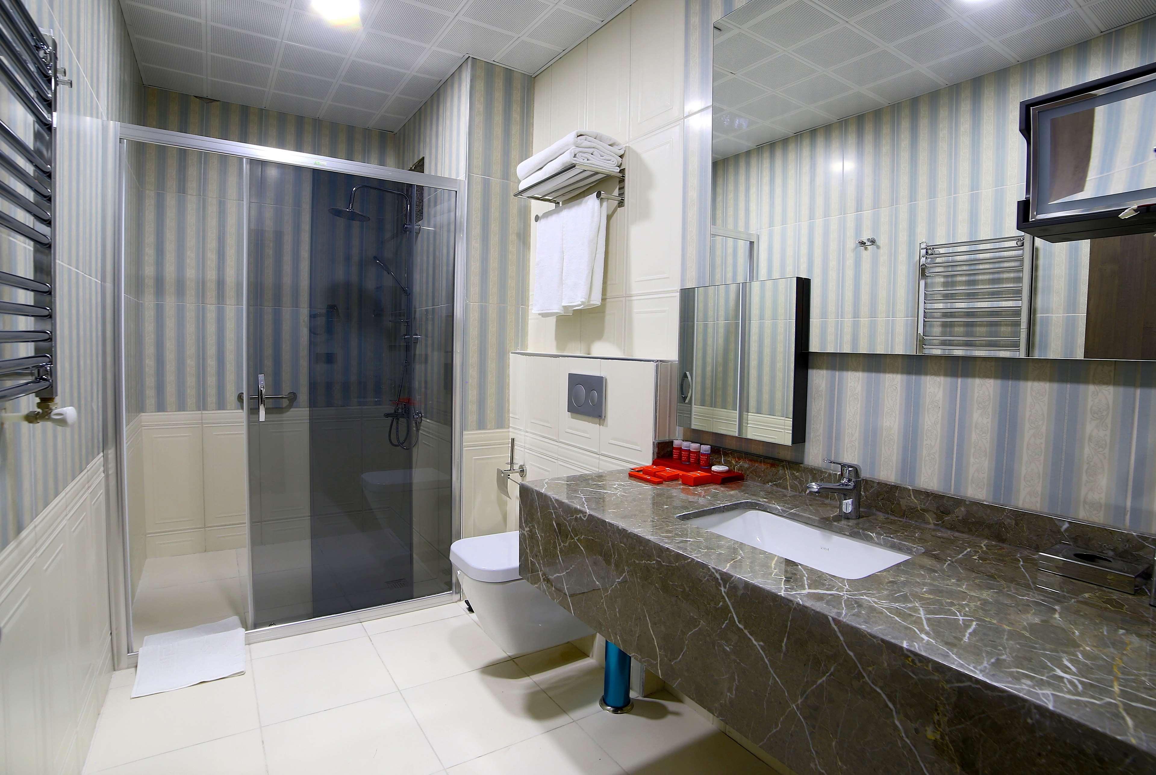 Ramada Encore By Wyndham Istanbul Avcilar エクステリア 写真
